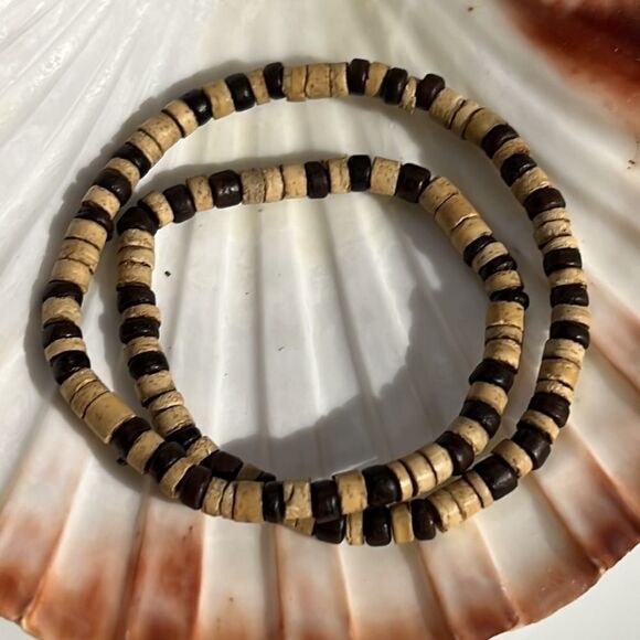 Charming Stretch Wood Bead Necklace - Effortless Elegance - Picture 7 of 9